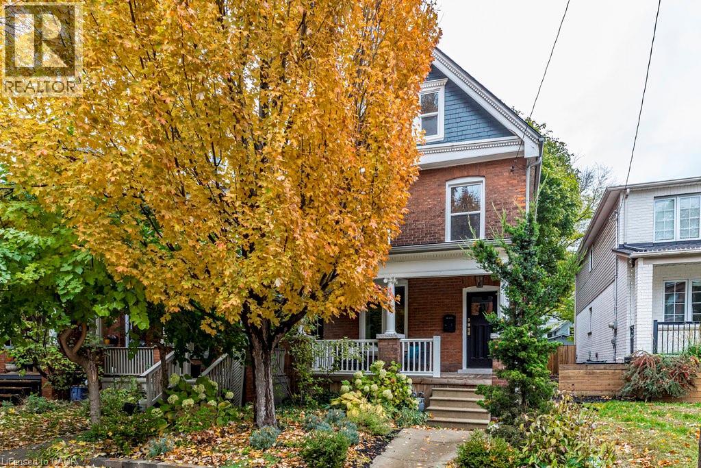 111 Gladstone Ave, Hamilton, ON L8M 2H8