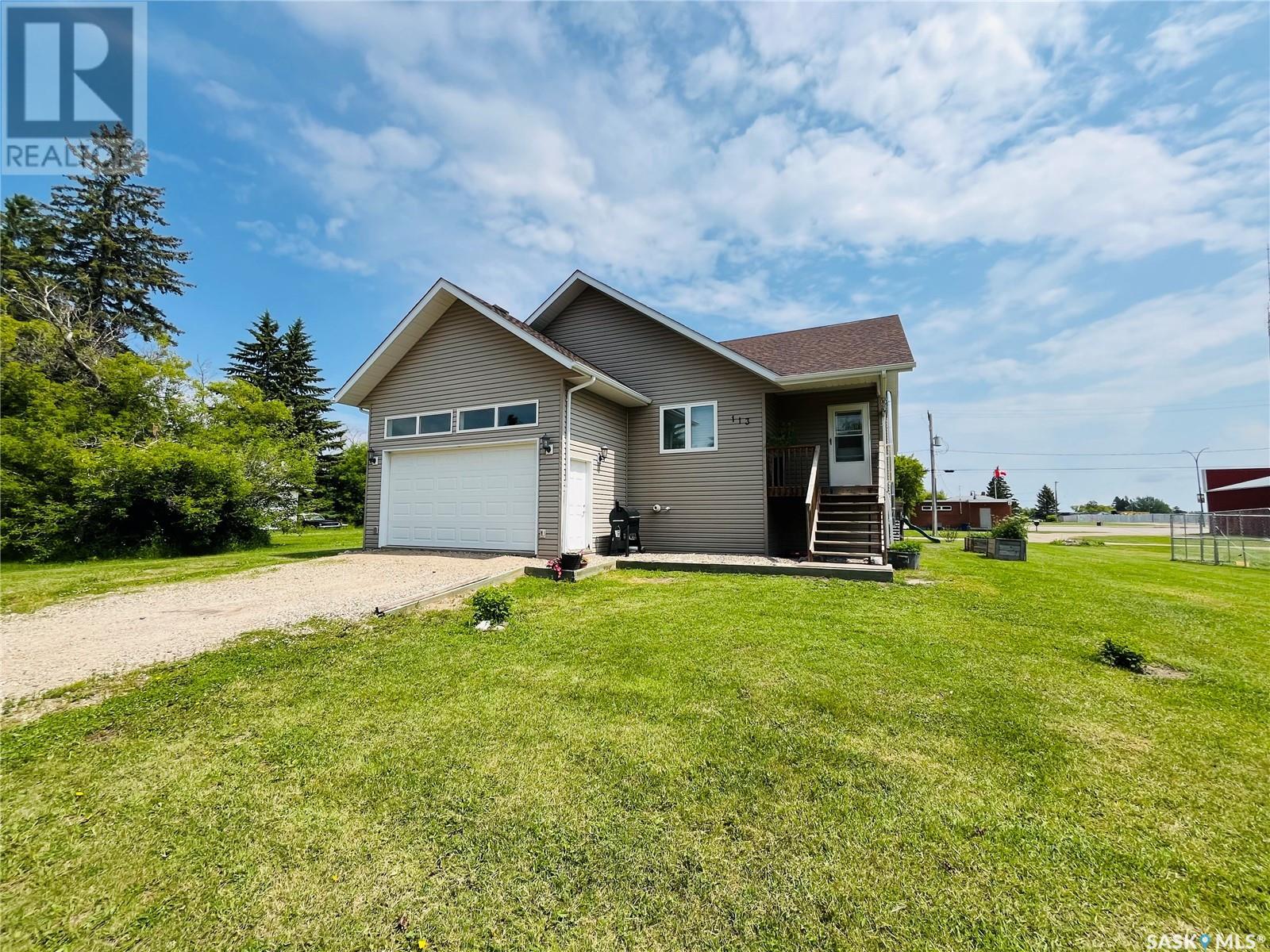 113 Robertson St, Maryfield, SK S0G 3K0