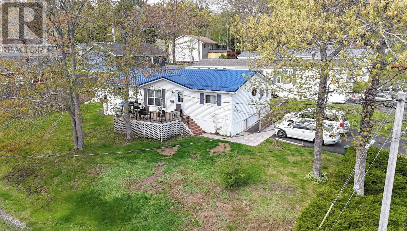 247 Seasons Dr, Bridgewater, NS B4V 3W1