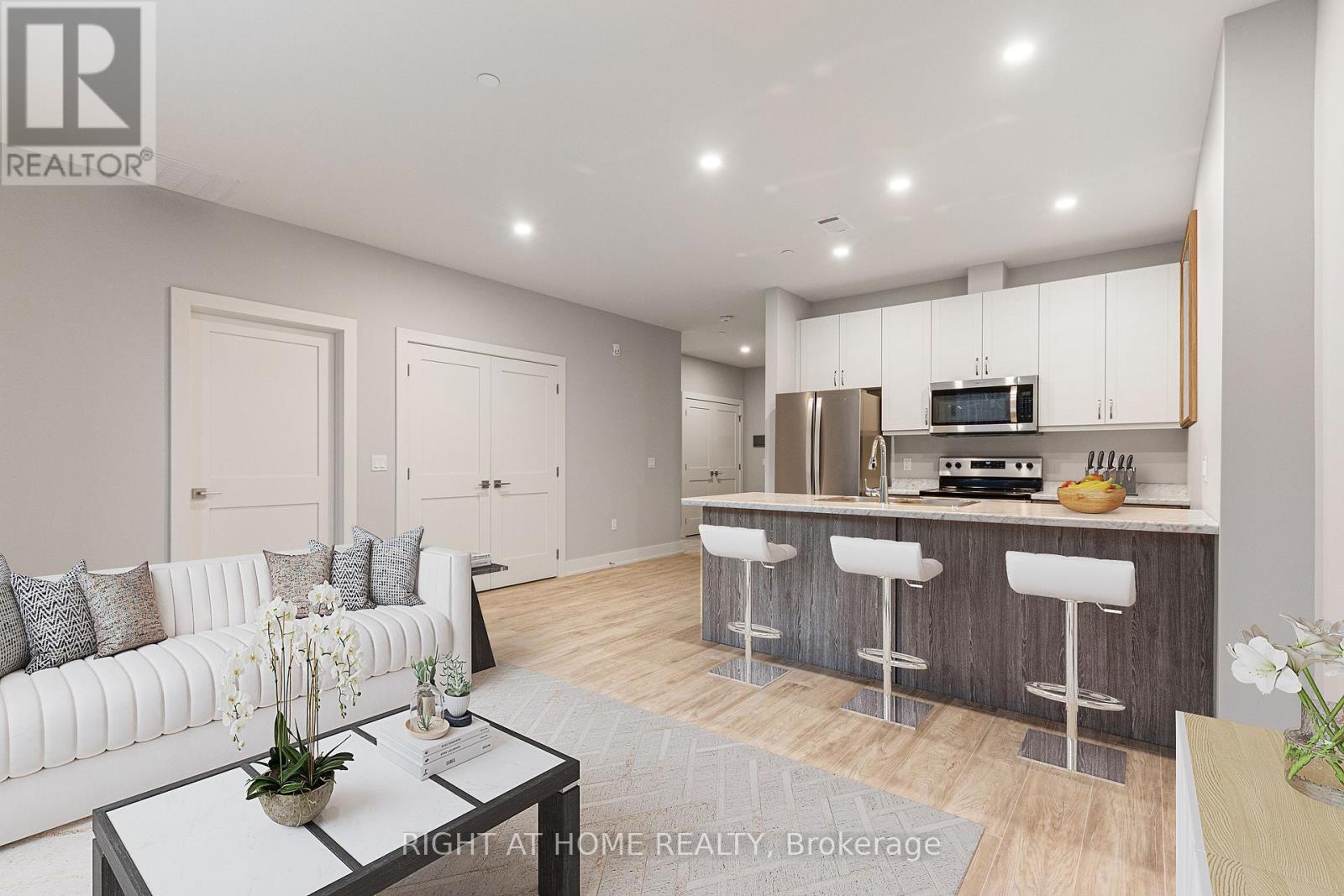 107 18 Campus Trl, Huntsville Chaffey, ON P1H 1C6