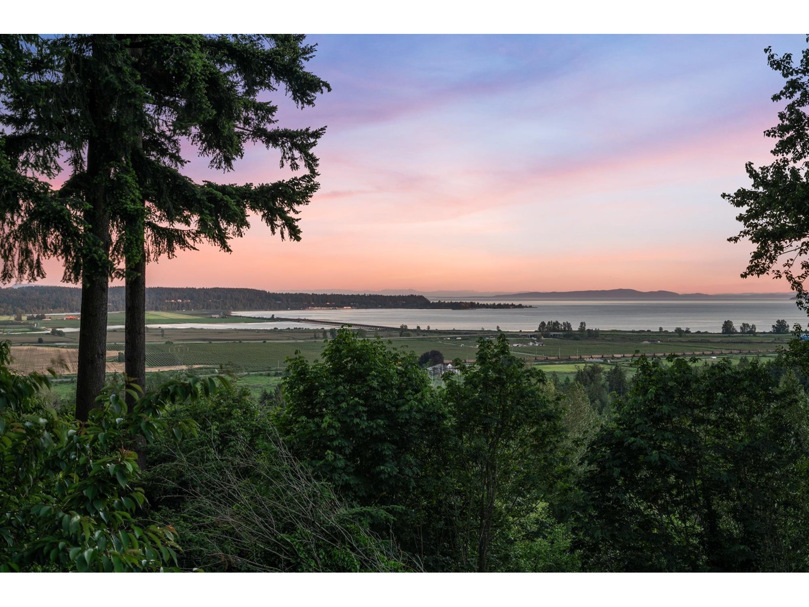 56 Avenue Unit 13464, Surrey, BC V3X 2Z6