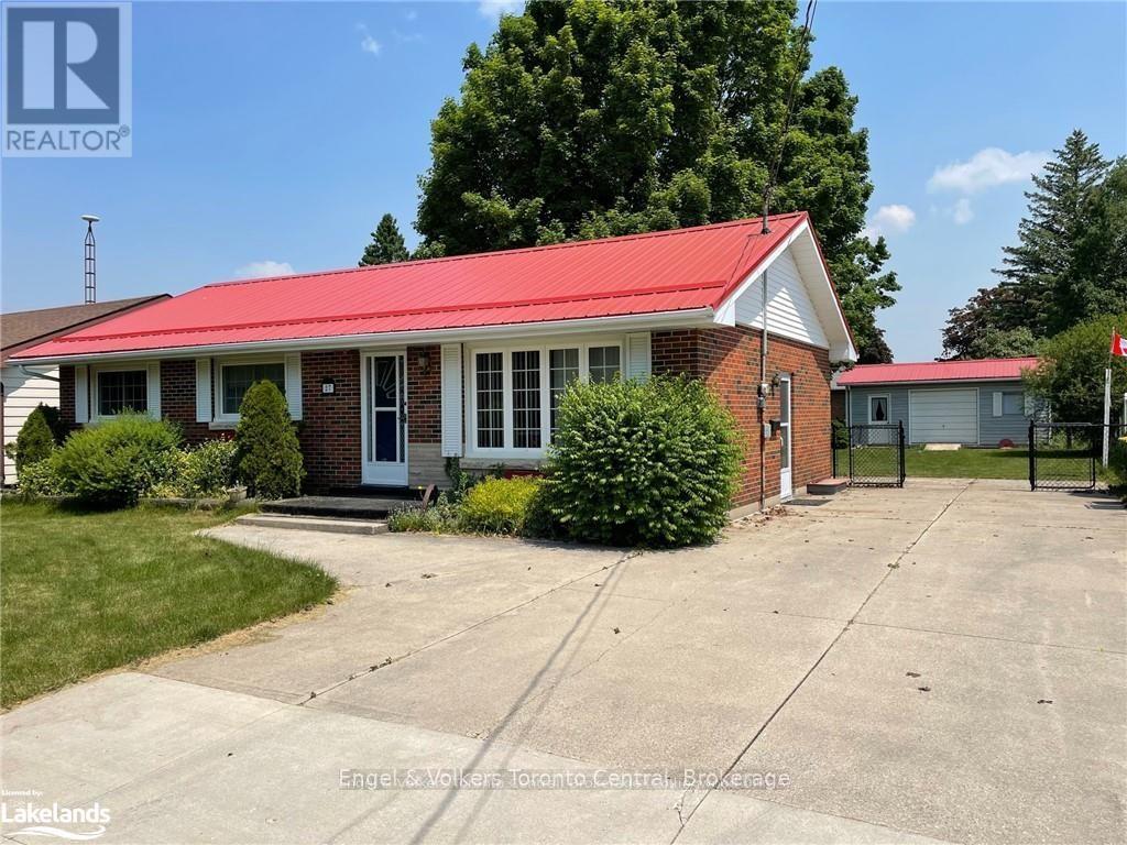 27 Herbert Ave, Grey Highlands, ON N0C 1H0