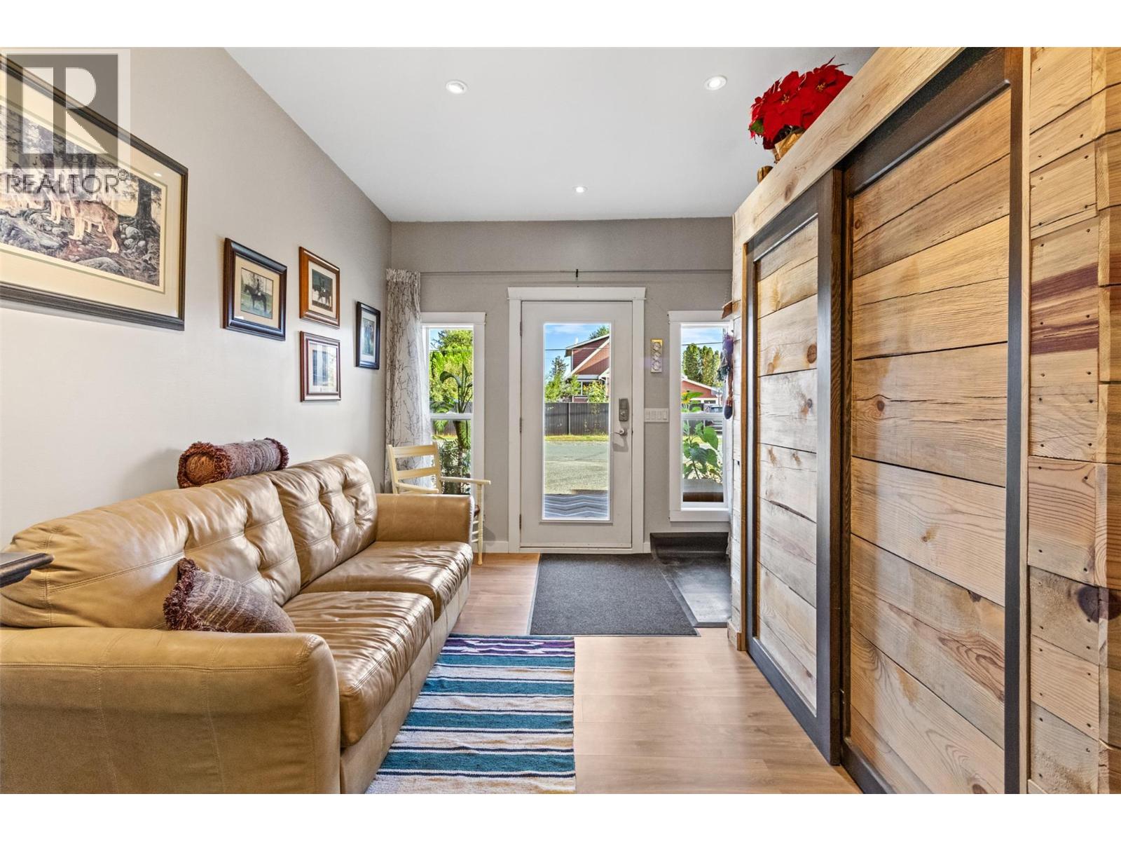 224 Cypress Ave, Kamloops, BC V2H 1T7