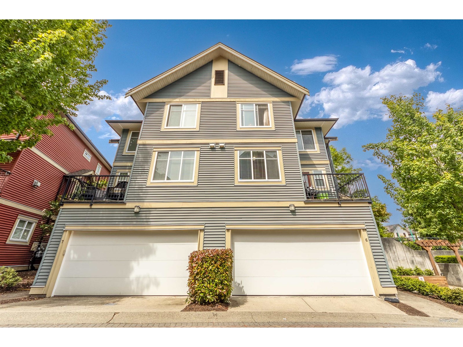 6635 192 Street Unit 6, Surrey, BC V4N 5T9