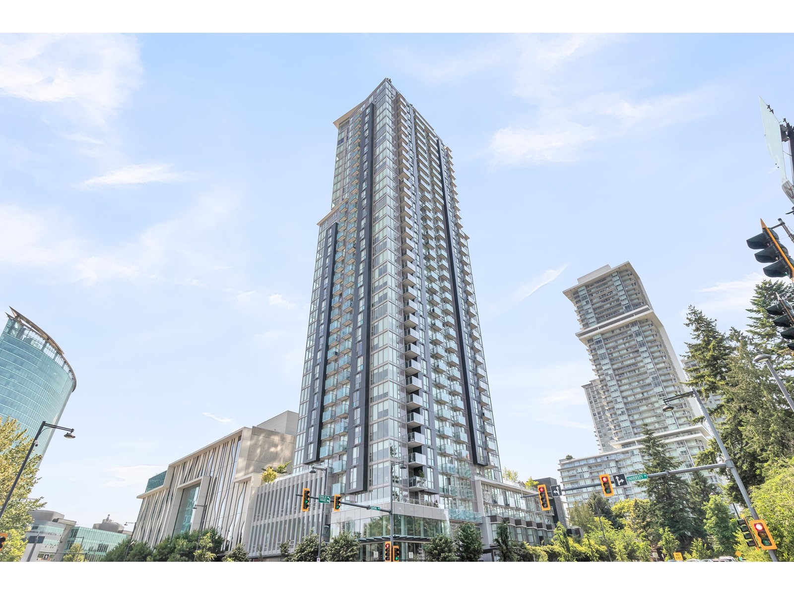 13438 Central Avenue Unit 2413, Surrey, BC V3T 0N2