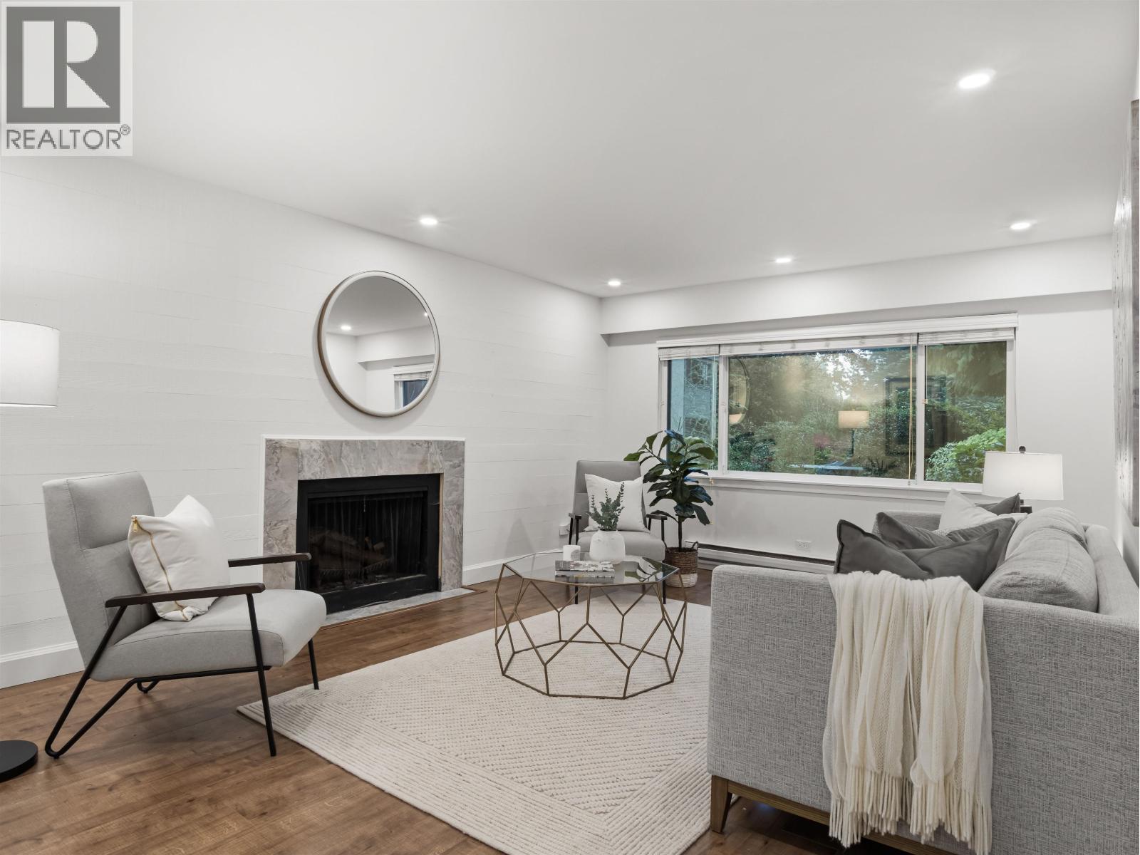 1253 Plateau Dr, North Vancouver, BC V7P 2J3