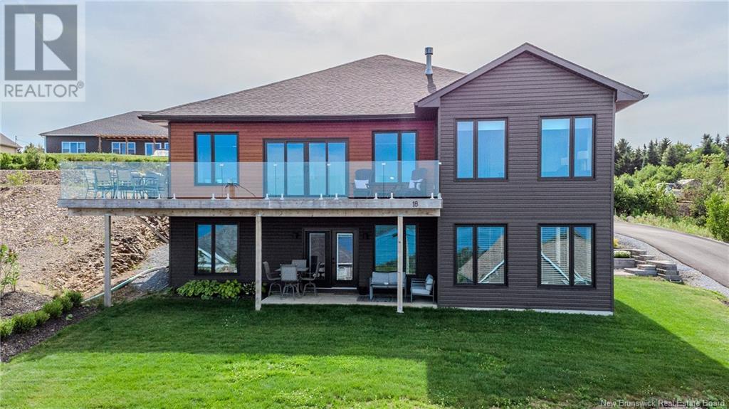 18 June Ave, Grand Bay-Westfield, NB E5K 0B8