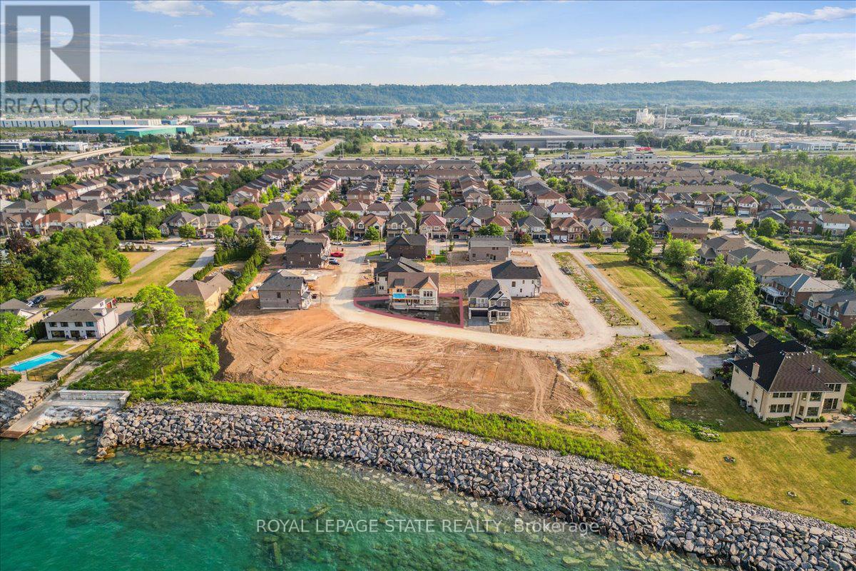 7 100 Watershore Dr, Hamilton Stoney Creek, ON L8E 0C1