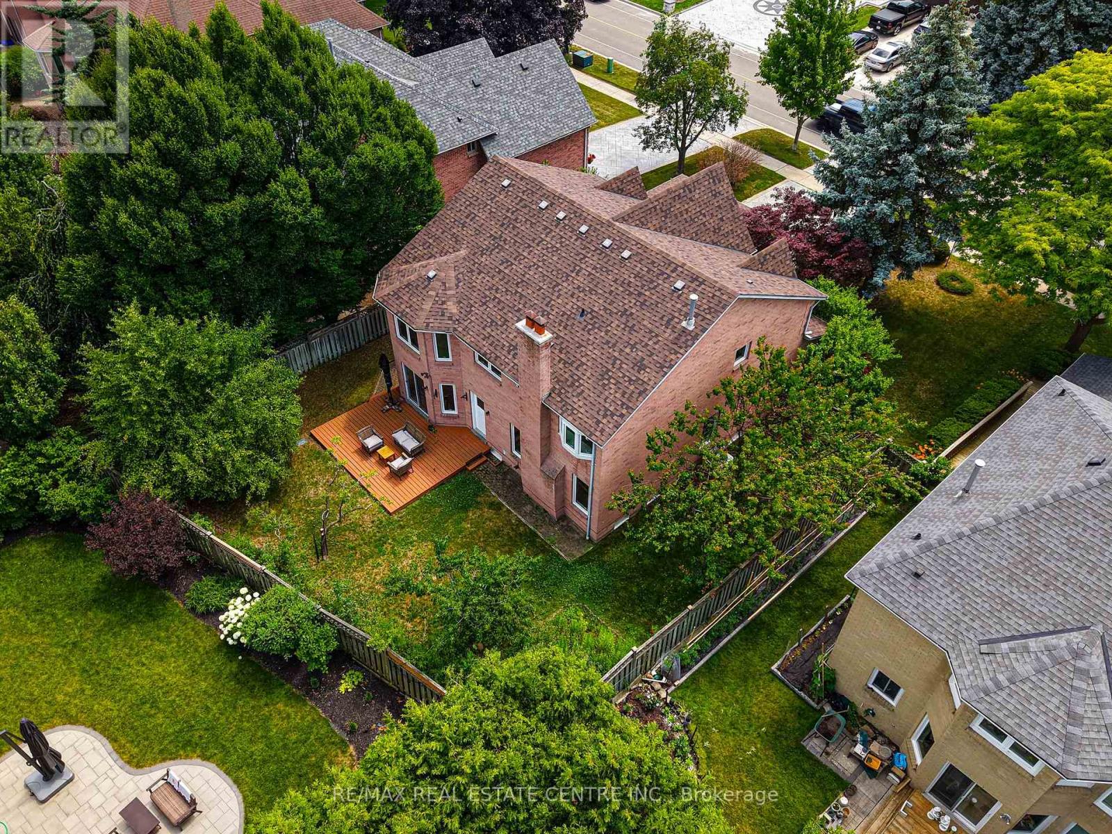 4623 Hewicks Ln, Mississauga, ON L5M 3L8