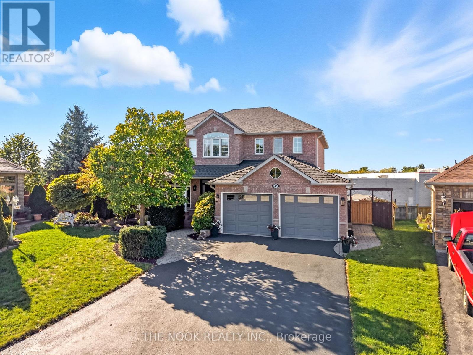 42 Bridle Ct, Clarington, ON L1E 2B1