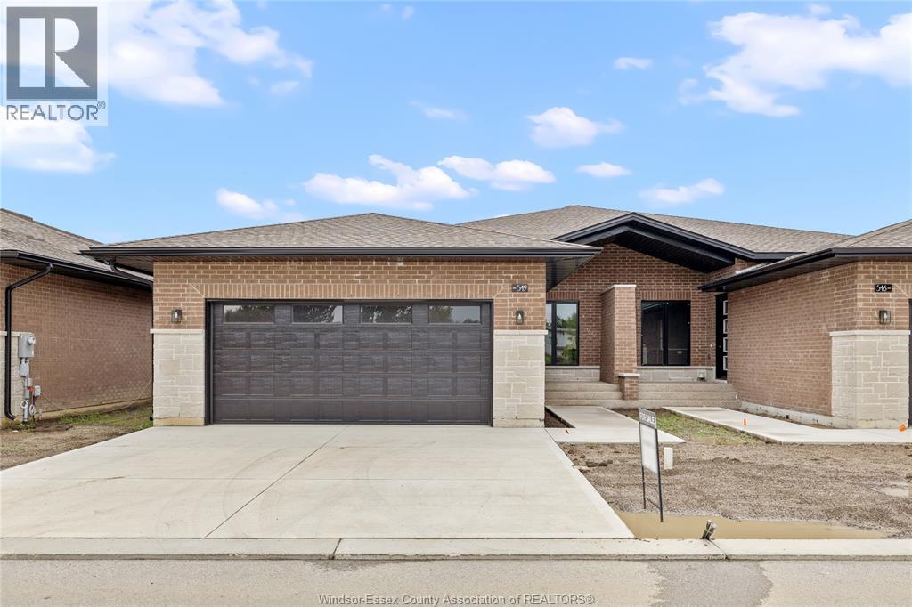 542 Lily Mac Blvd, Windsor, ON N6E 3N7