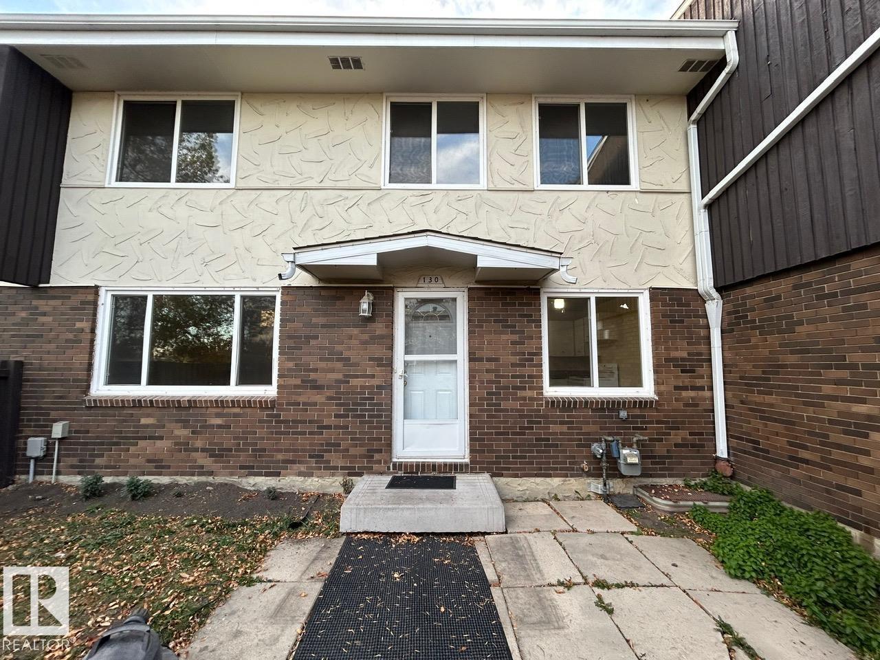 130 Roseland Vg NW, Edmonton, AB T5E 5R6