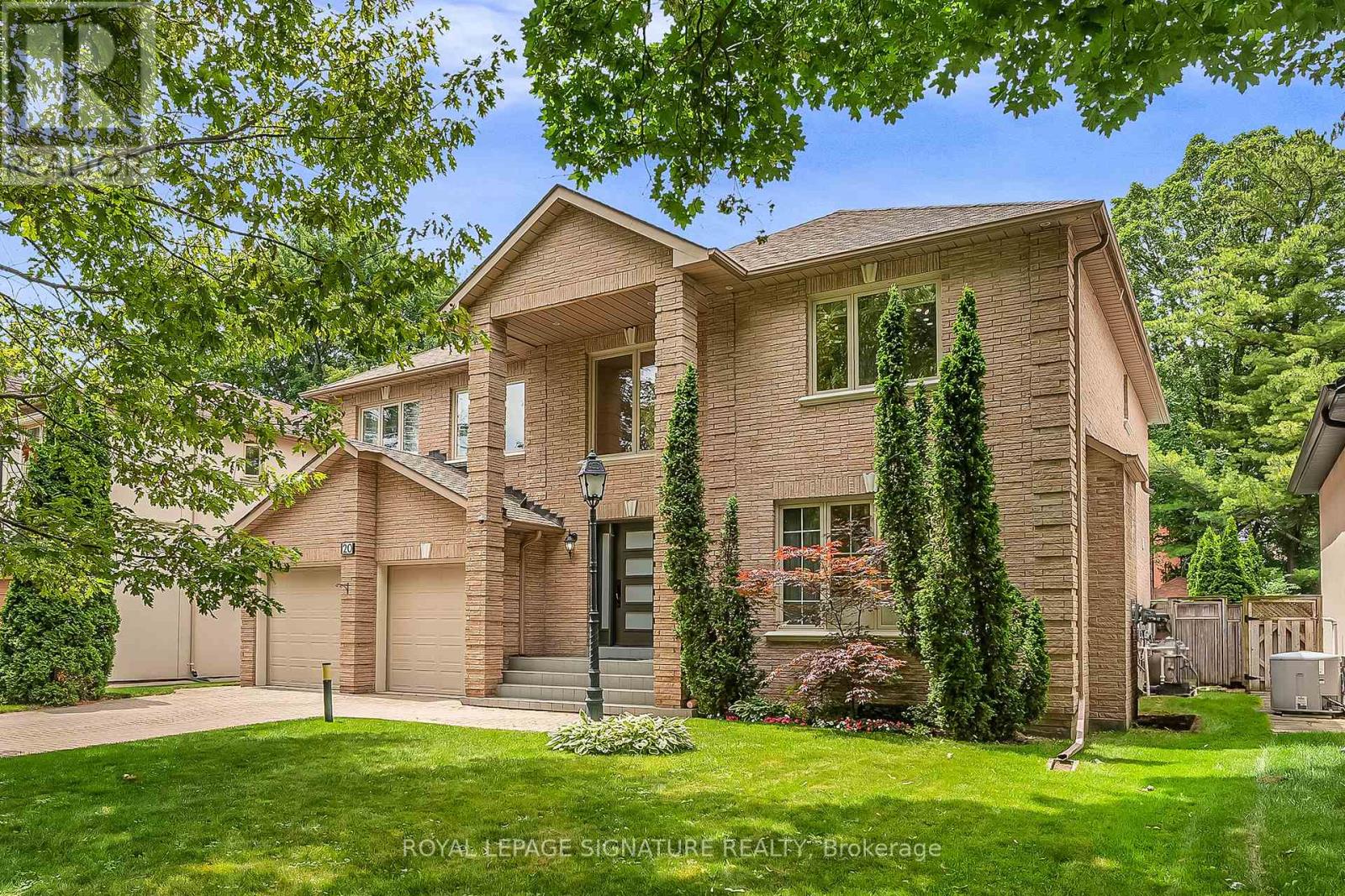 20 Hurlingham Cres, Toronto, ON M3B 2R1