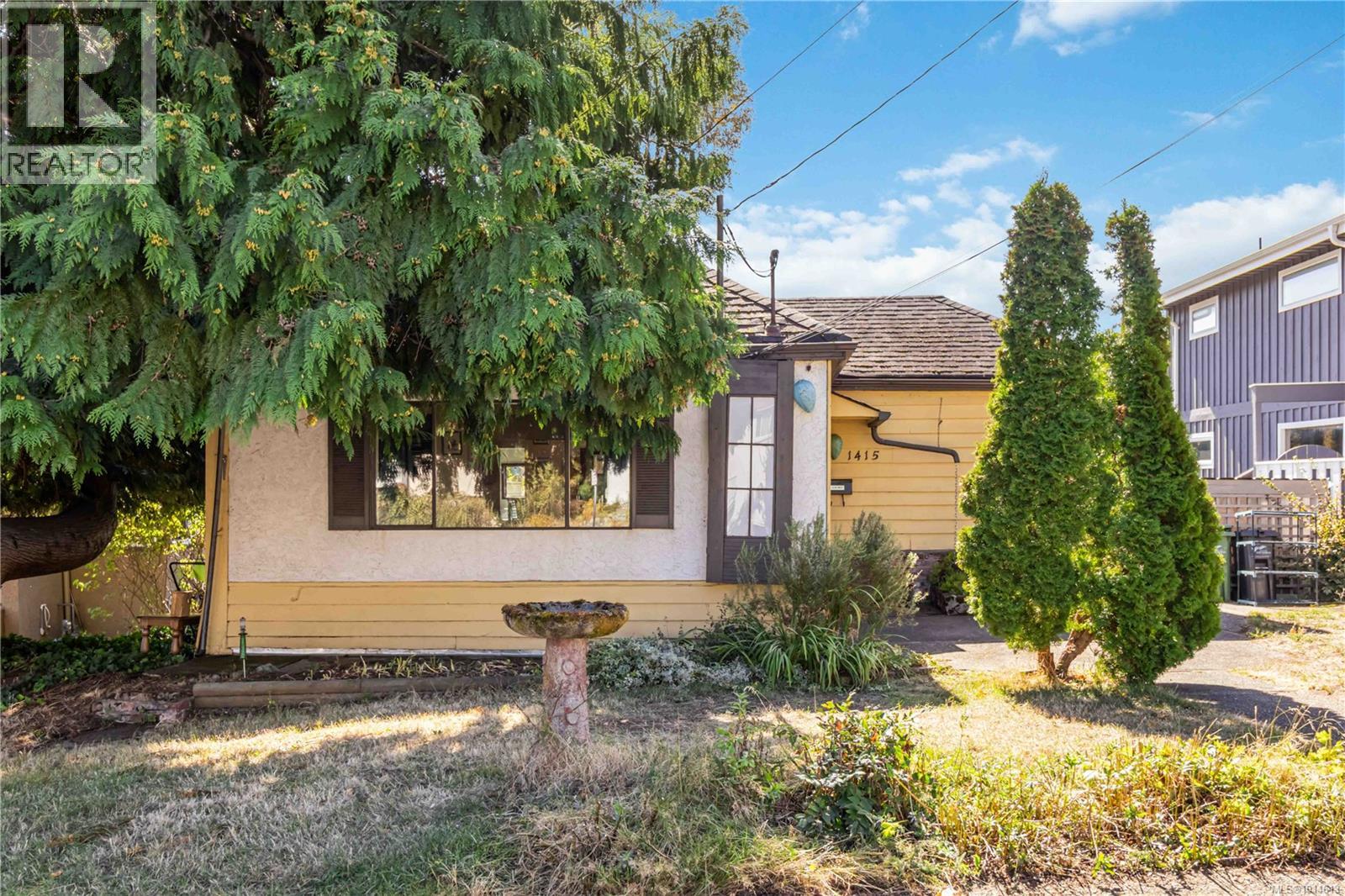 1415 Lang St, Victoria, BC V8T 2S6