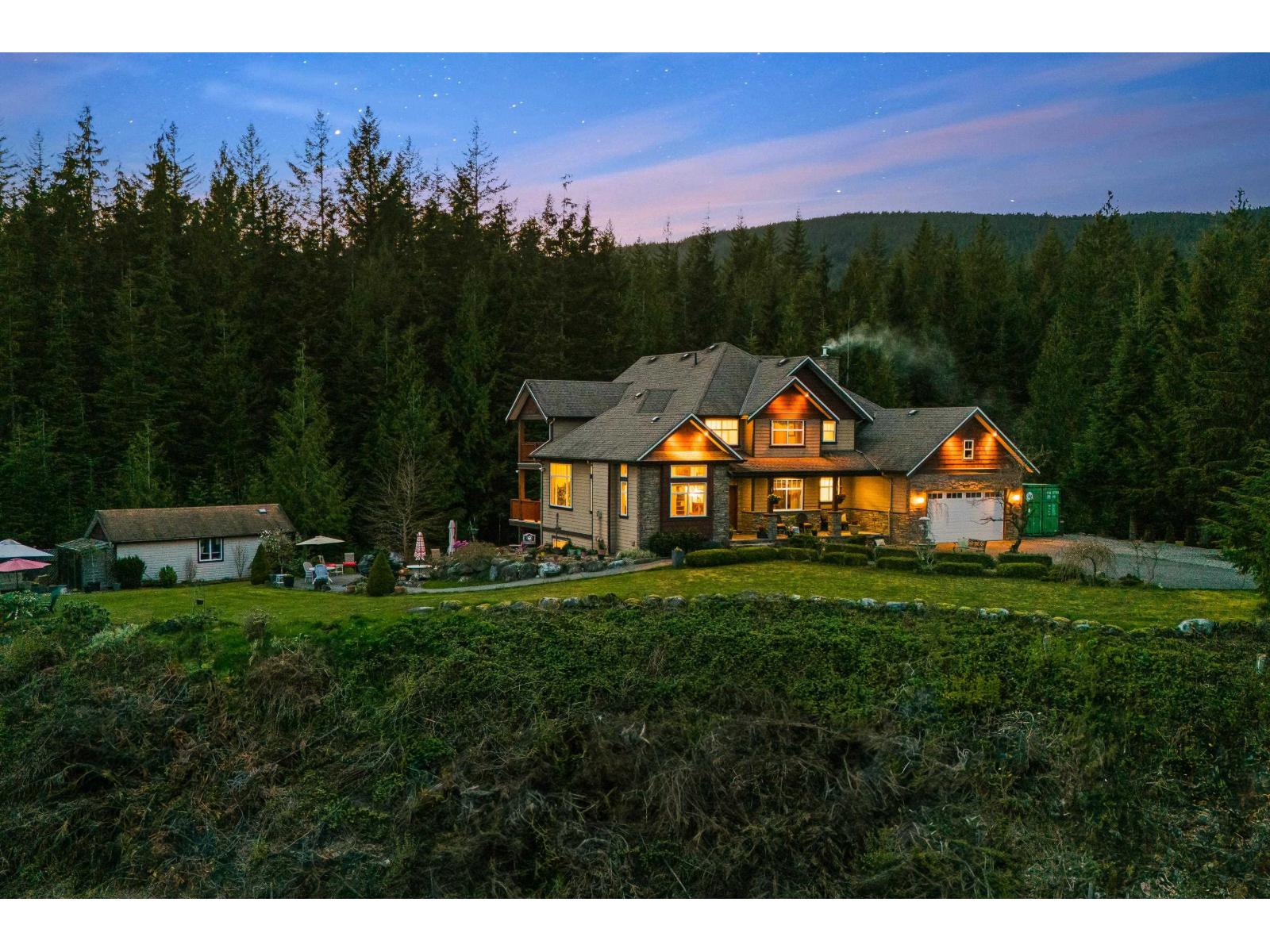 12483 Powell St, Mission, BC V4S 1C1