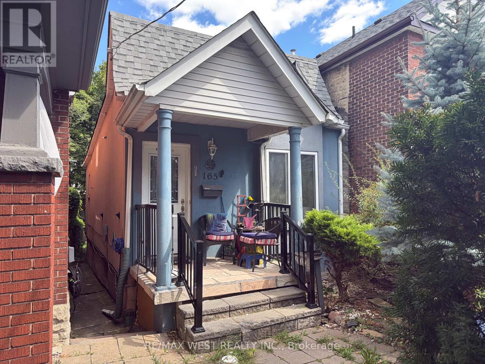 165 Robina Ave, Toronto, ON M6C 3Y8