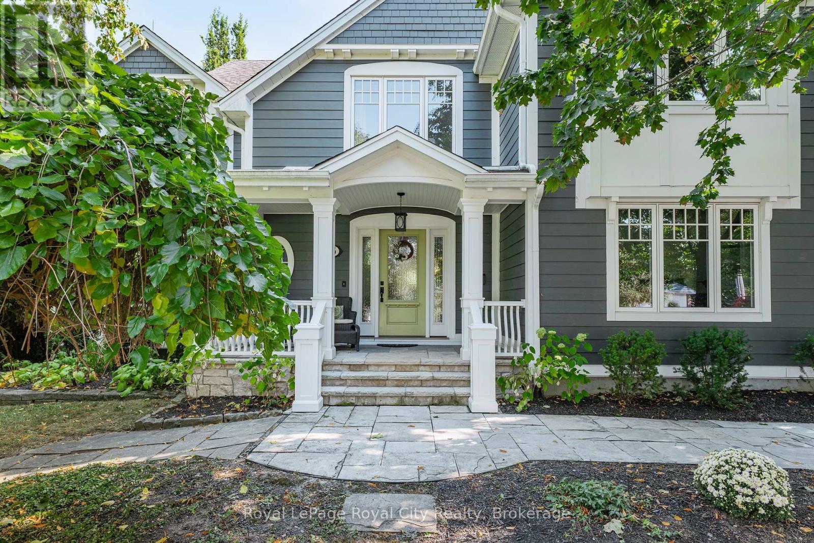 35 Monticello Cres, Guelph Kortright East, ON N1G 2M1