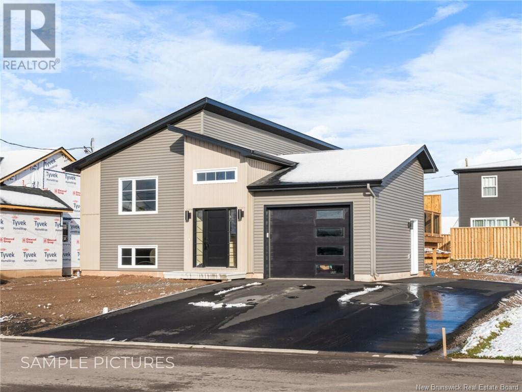 449 Gasp St, Dieppe, NB E1A 6T6