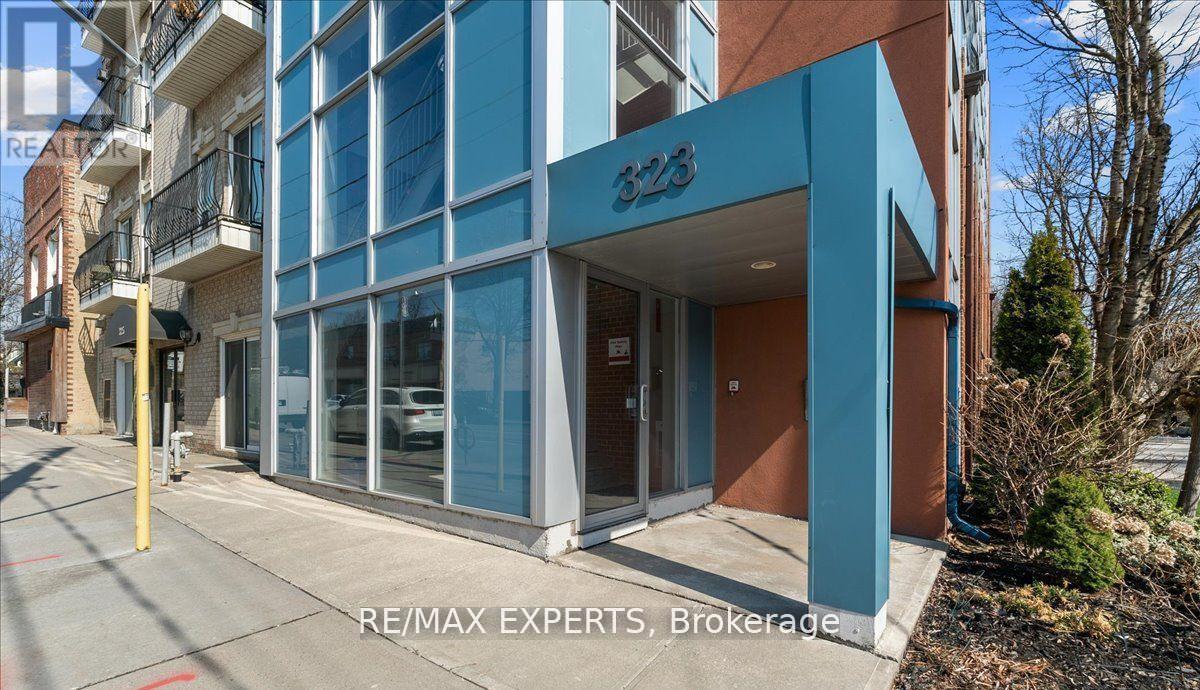 101 323 Kingston Rd, Toronto, ON M4L 1T8