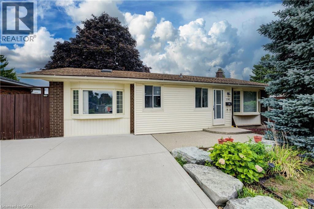 1740 Holley Cres, Cambridge, ON N3H 2S5