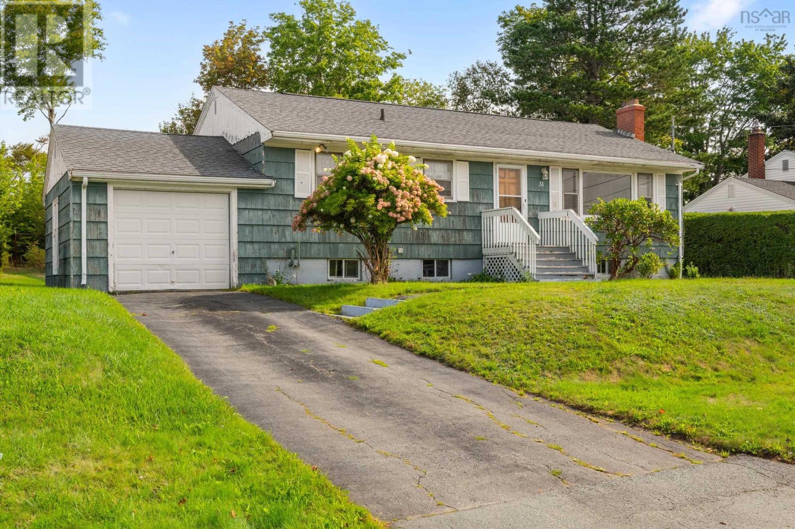 31 Raymoor Dr, Dartmouth, NS B2X 1G6