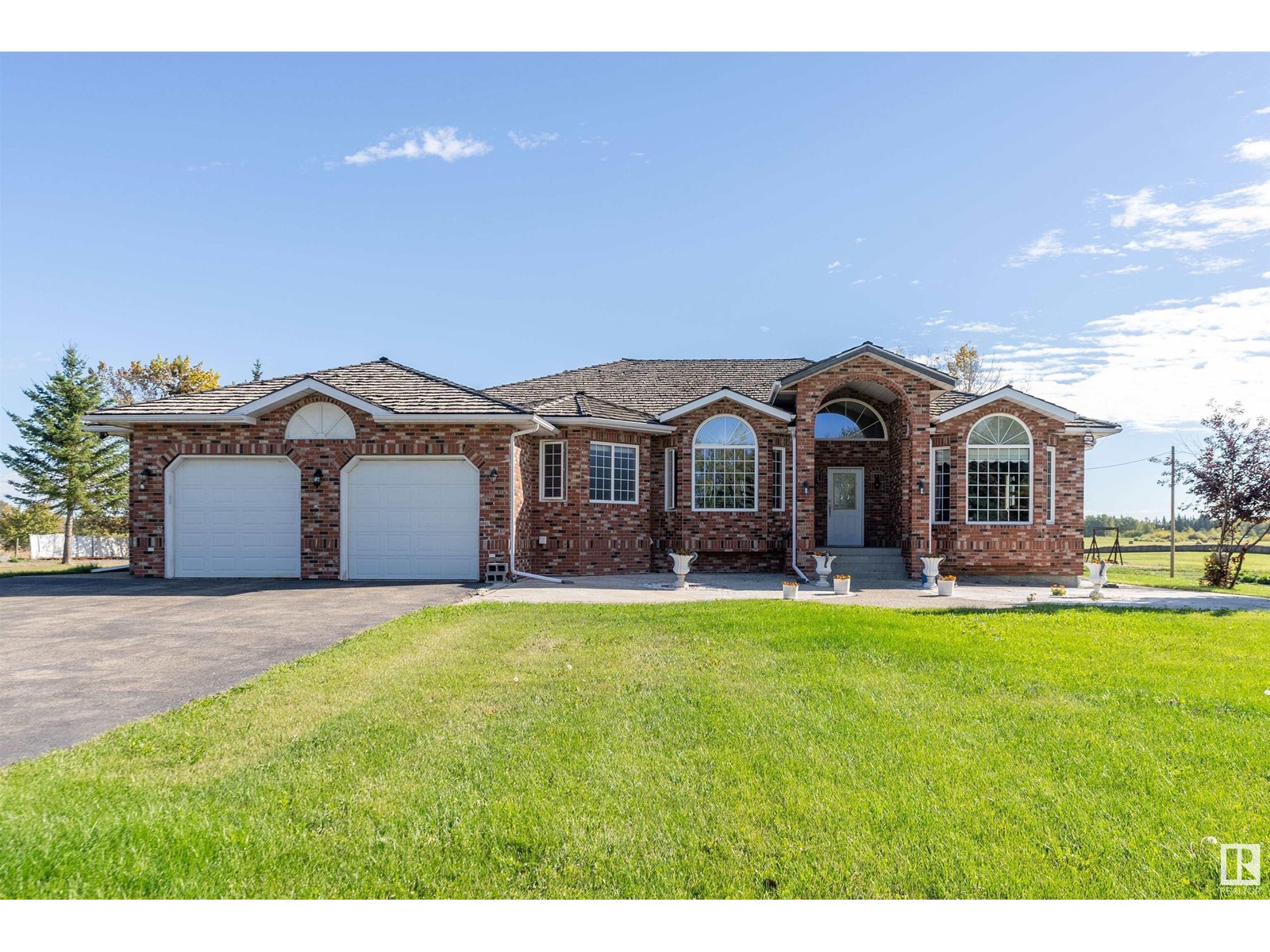 52457 Rge Road 224, Rural Strathcona County, AB T8A 4R4