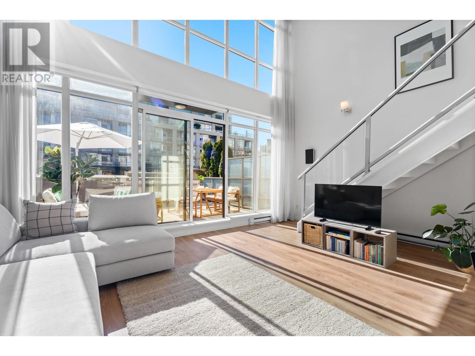 429 W 2nd Avenue Unit 310, Vancouver, BC V5Y 1E3