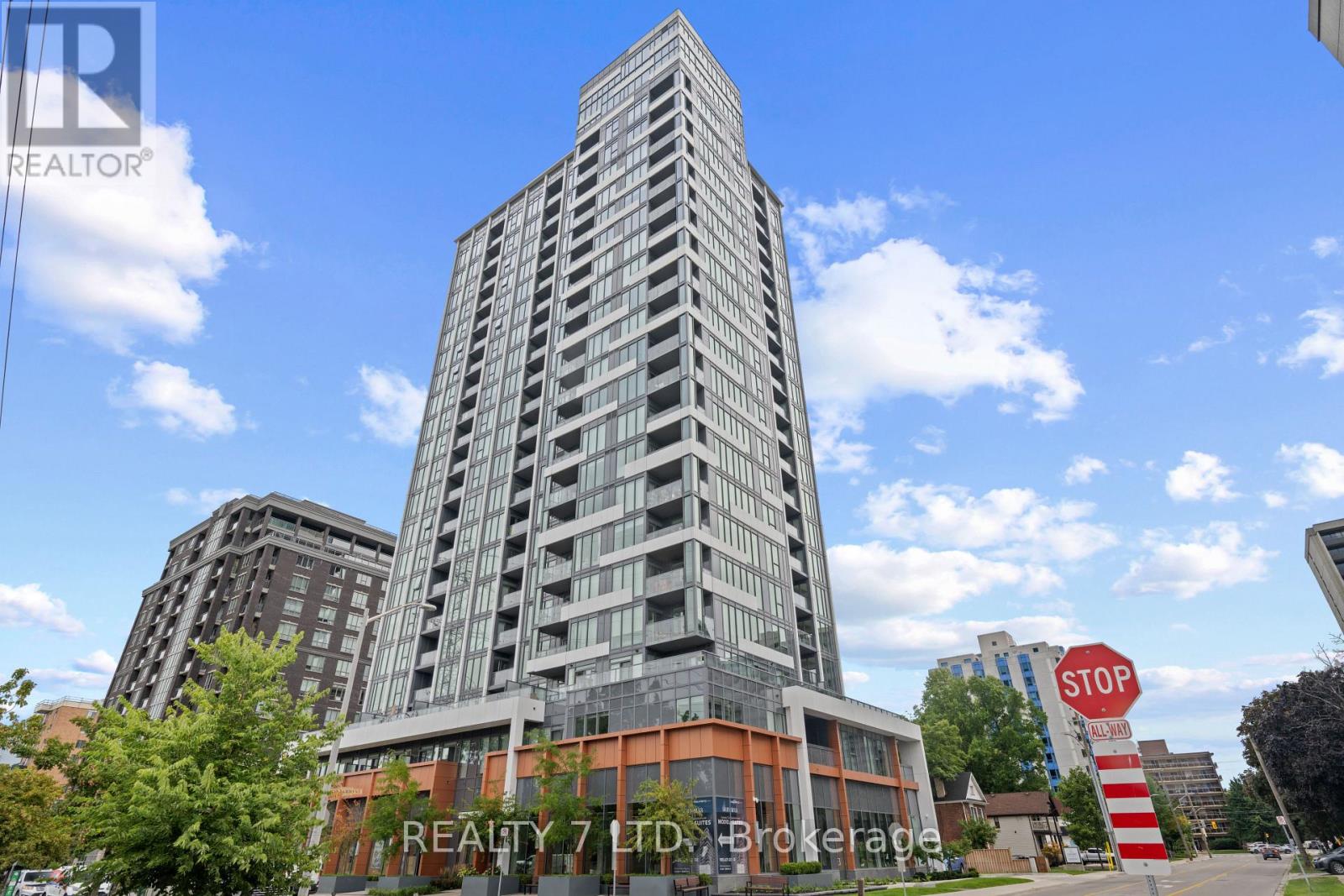 1701 500 Brock Ave N, Burlington Brant, ON L7S 0A5