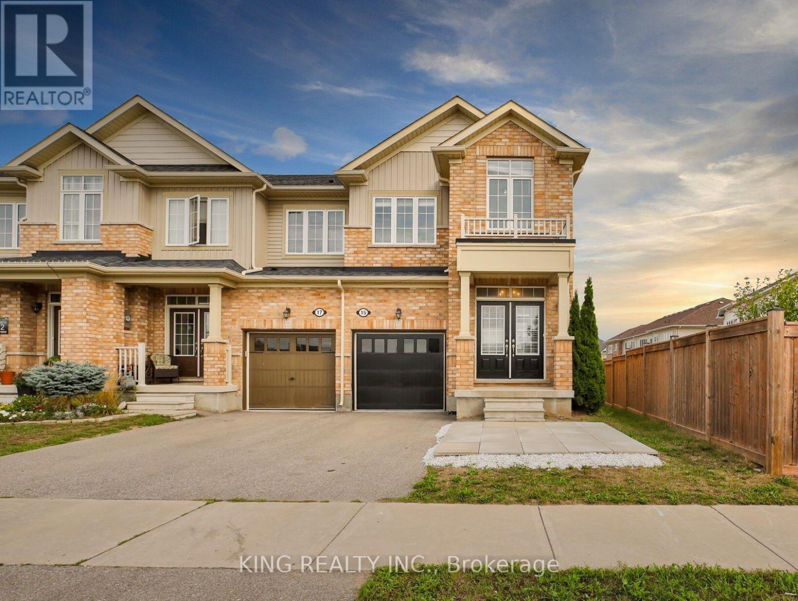 15 Hartley Ave, Brant, ON N3L 0G9
