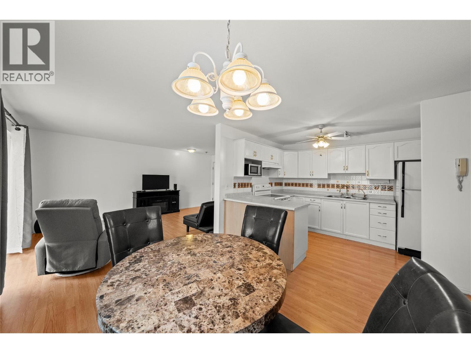 650 Mckinney Road Unit 114, Oliver, BC V0H 1T3