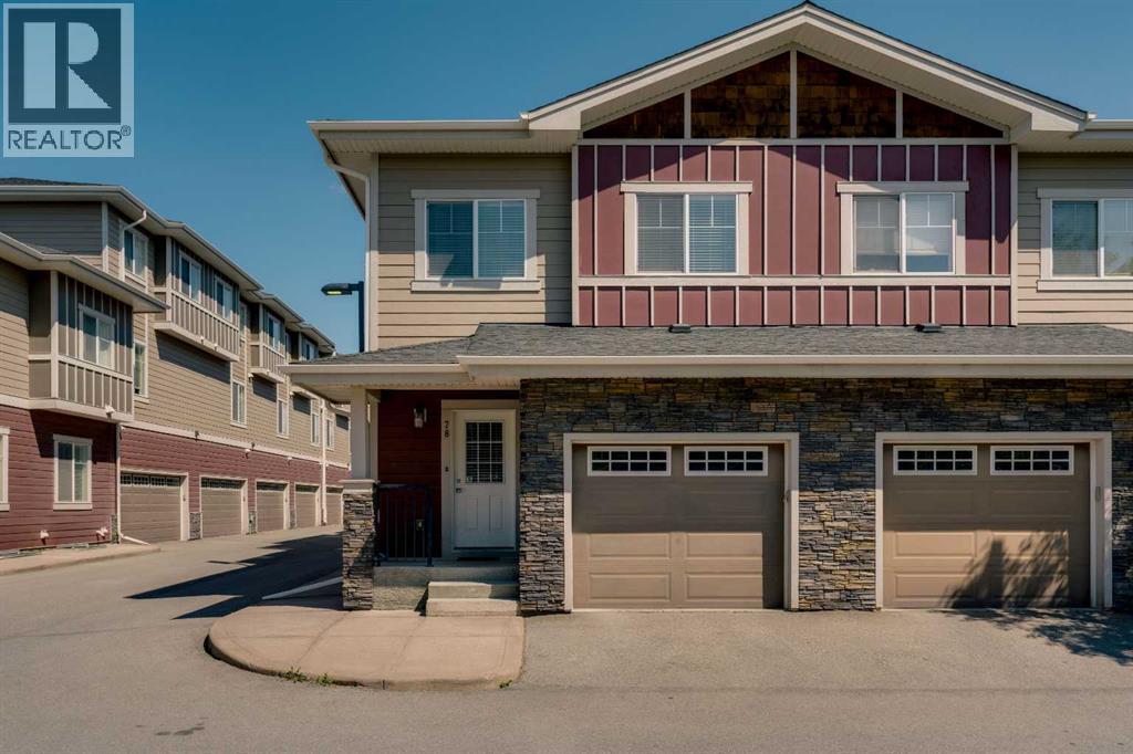 78 W Coach Mnr SW, Calgary, AB T3H 1R7