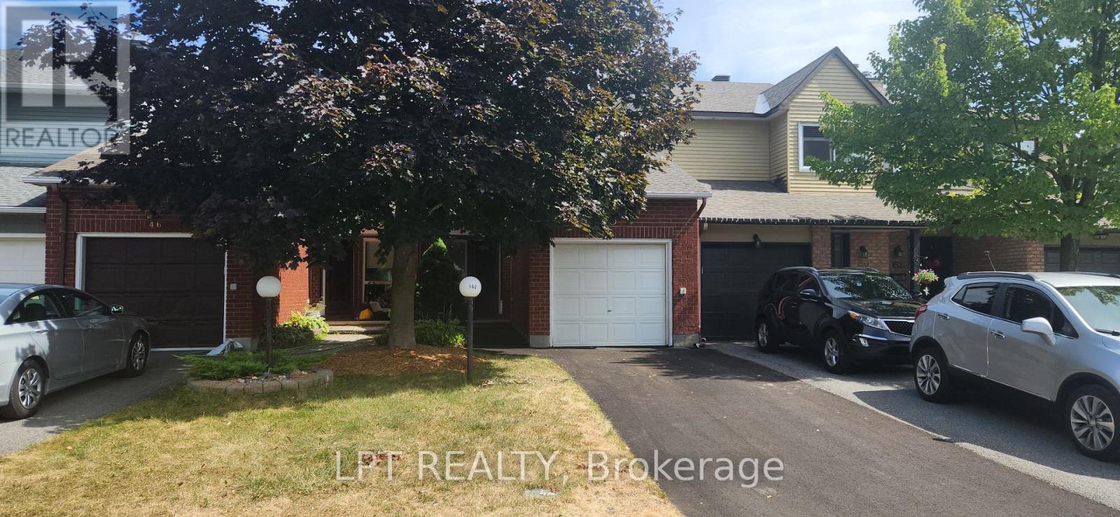 148 Pickwick Dr, Ottawa, ON K2J 3C8