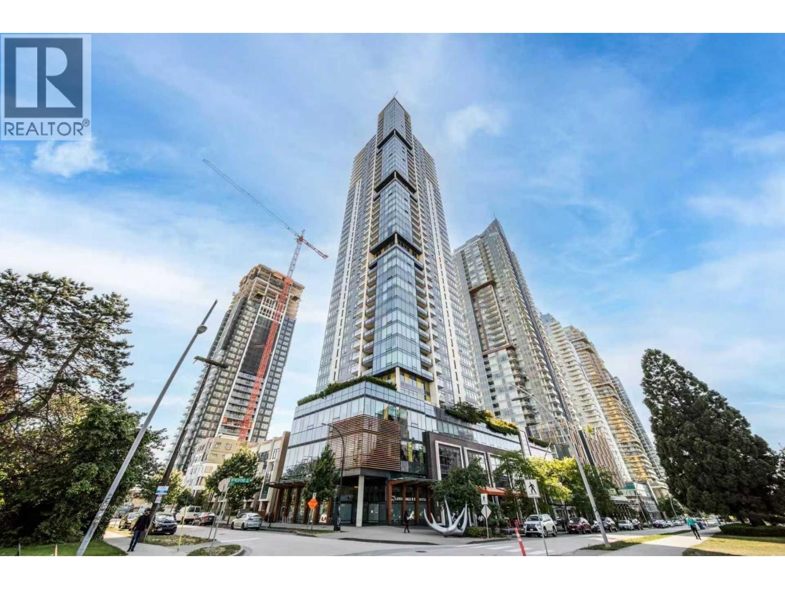 6461 Telford Avenue Unit 403, Burnaby, BC V5H 0B7