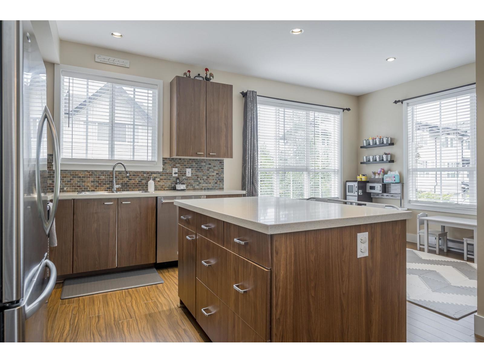 2450 161a Street Unit 39, Surrey, BC V3Z 8K4