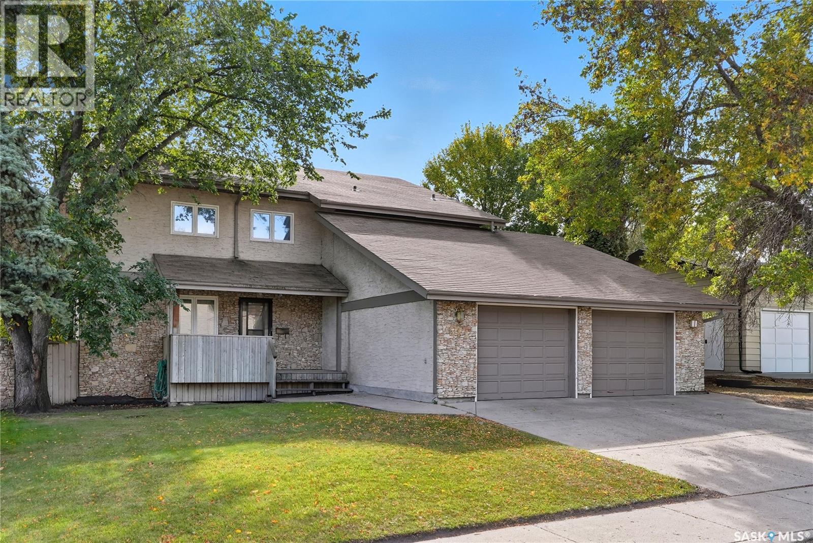 511 Ae Adams Cres, Saskatoon, SK S7K 5N1