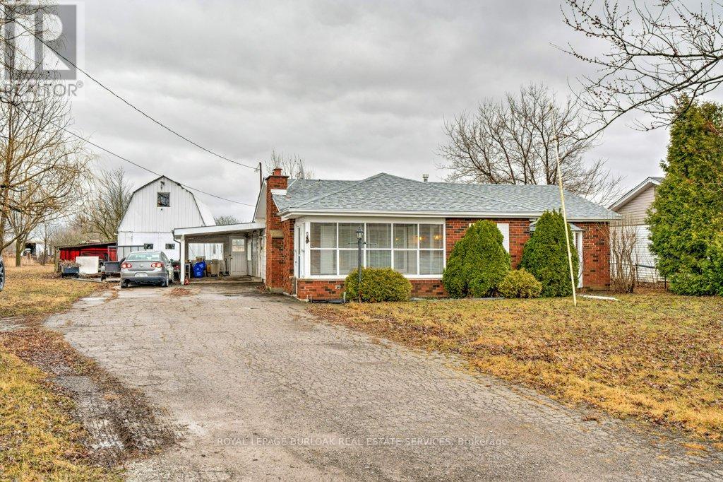 114 Second Rd E, Hamilton, ON L8J 3J2