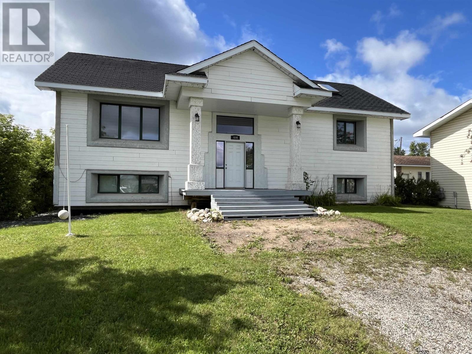 404 Obrien St, Atikokan, ON P0T 1C0