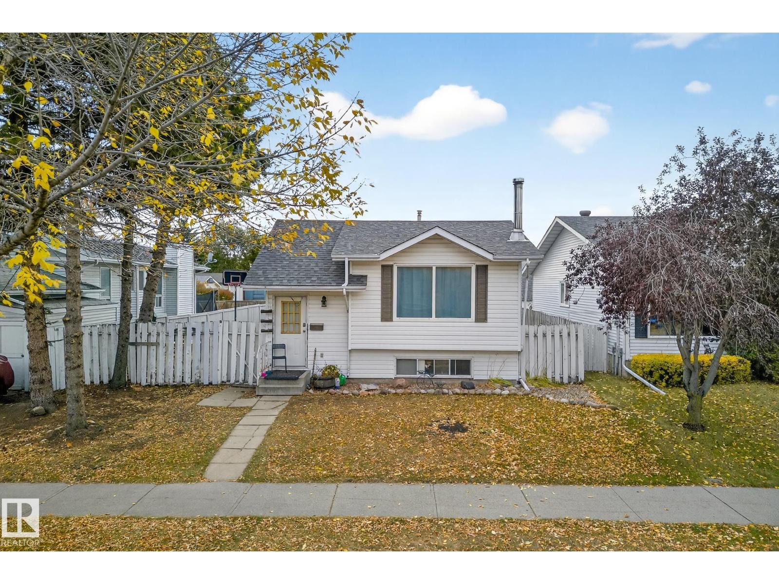 107 Millgrove Dr, Spruce Grove, AB T7X 2S4