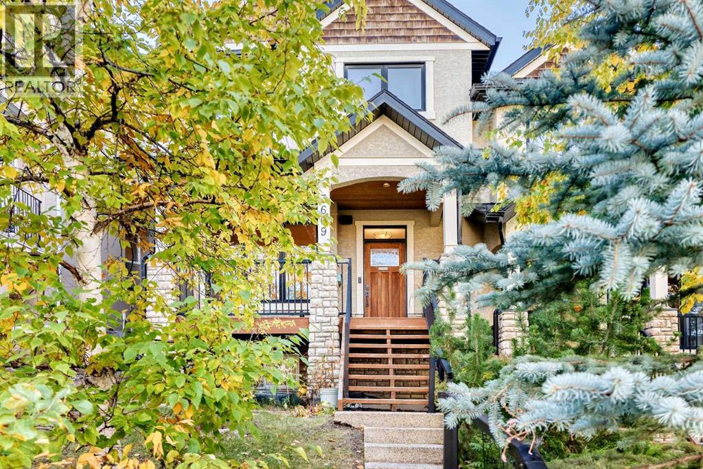 3609 Parkhill St SW, Calgary, AB T2S 2Z5