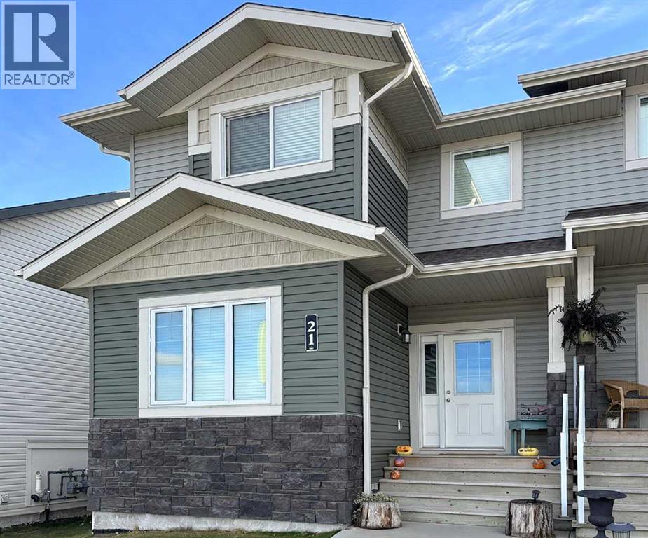 21 Crestview Blvd, Sylvan Lake, AB T4S 0N4