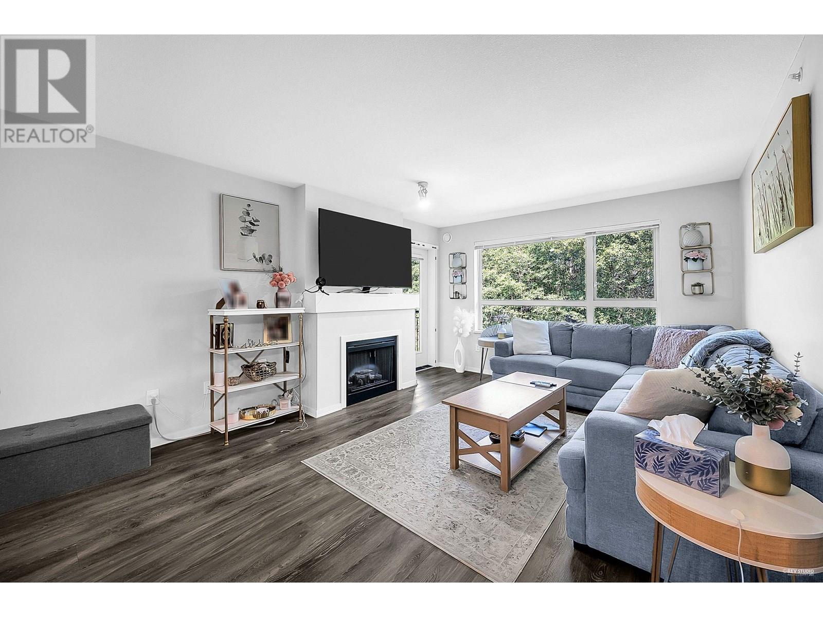 700 Klahanie Drive Unit 422, Port Moody, BC V3H 5L3