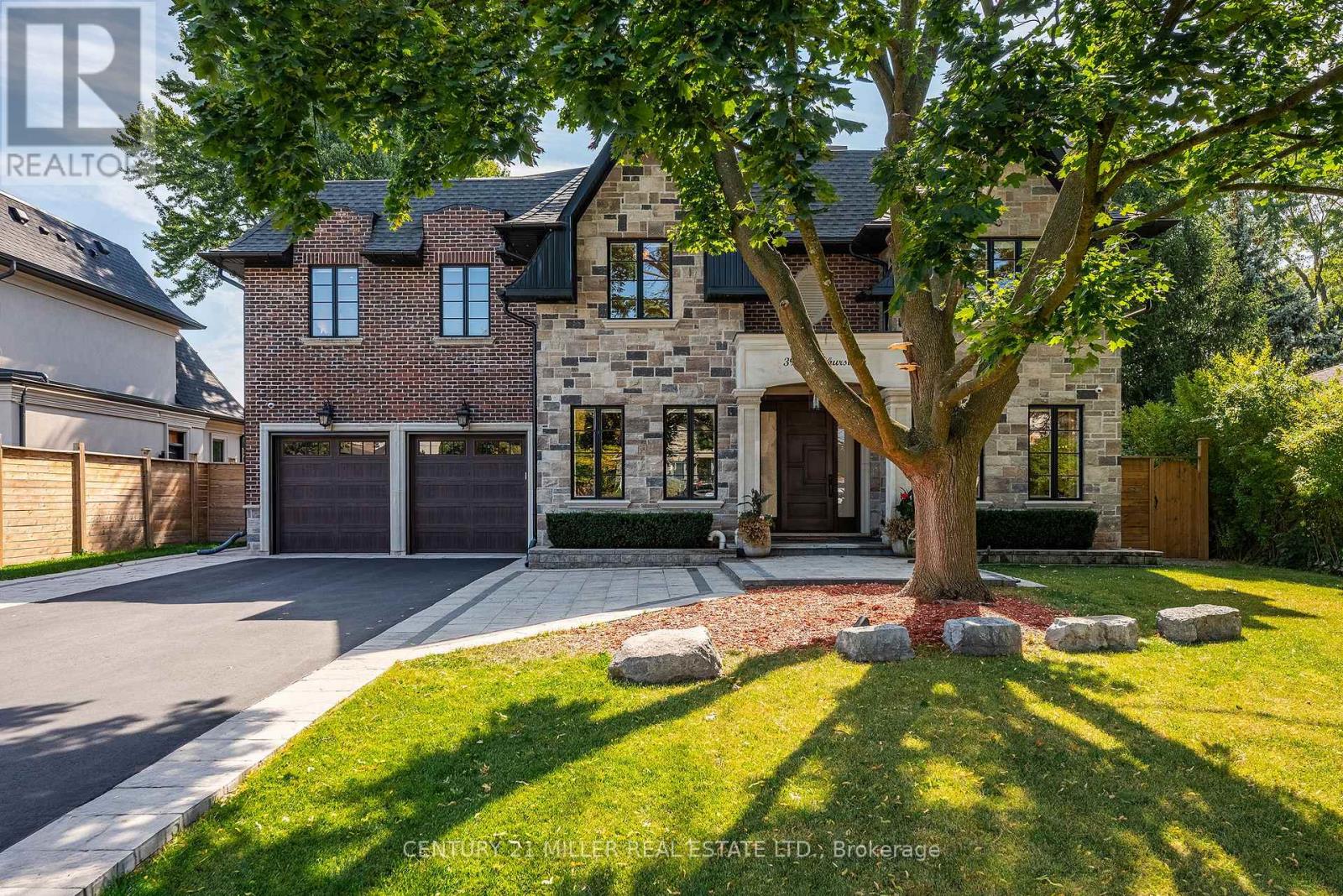 391 Sandhurst Dr, Oakville, ON L6L 4L1