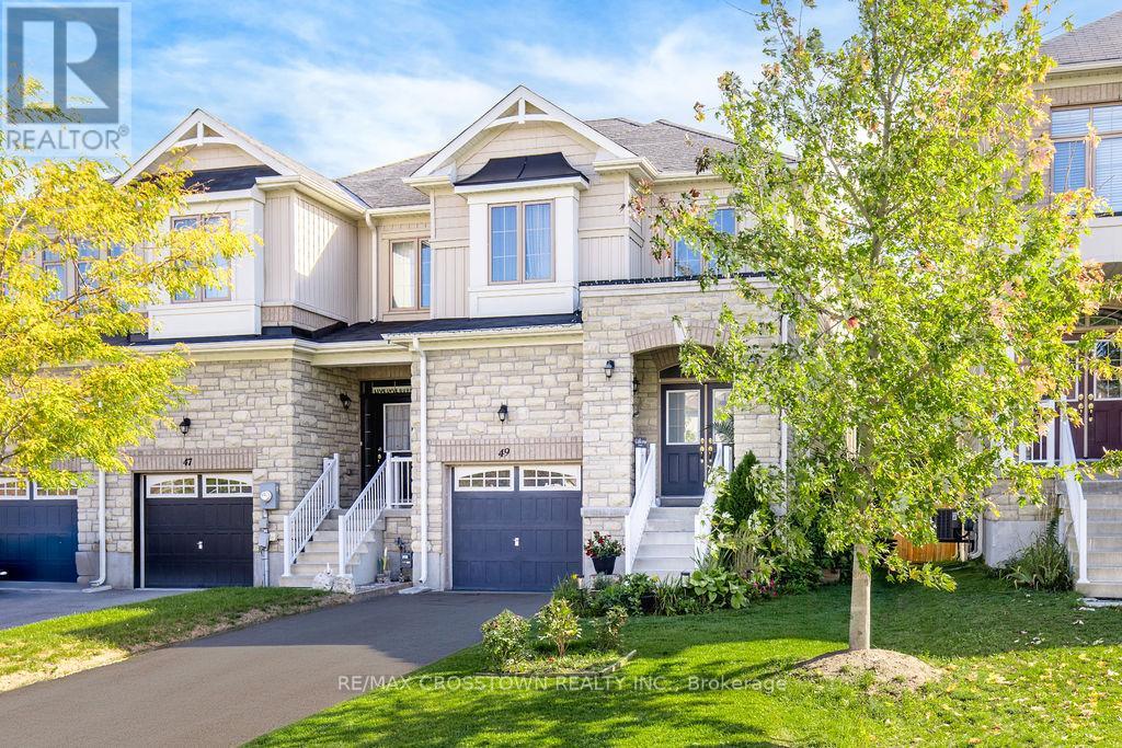 49 Greenwood Dr, Essa Angus, ON L3W 0N5