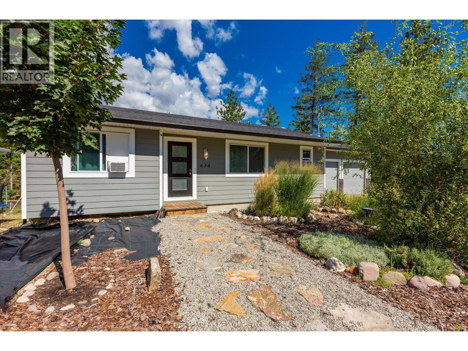 634 Muir Rd, Kelowna, BC V1Z 3W1