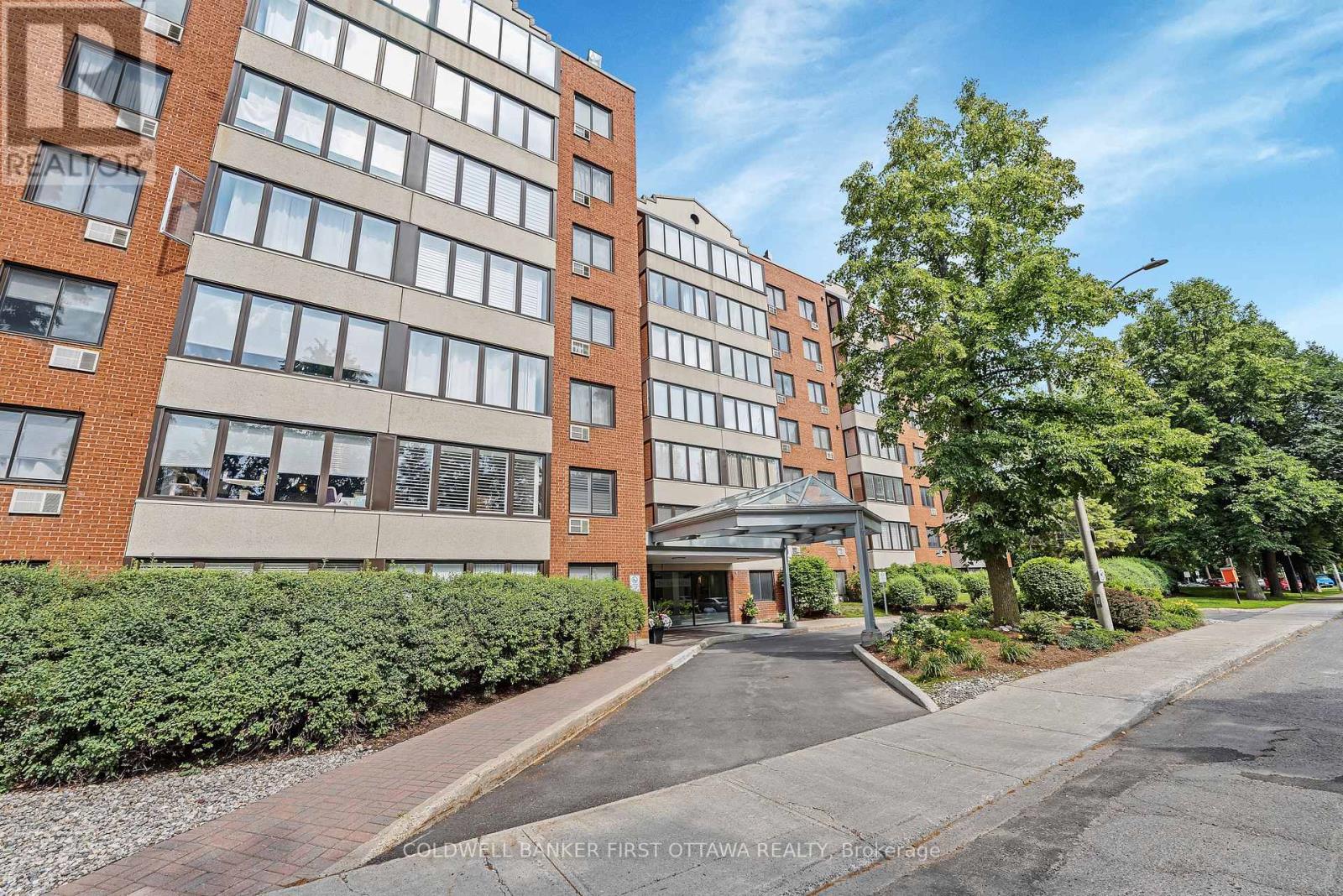 111 225 Alvin Rd, Ottawa, ON K1K 4H6