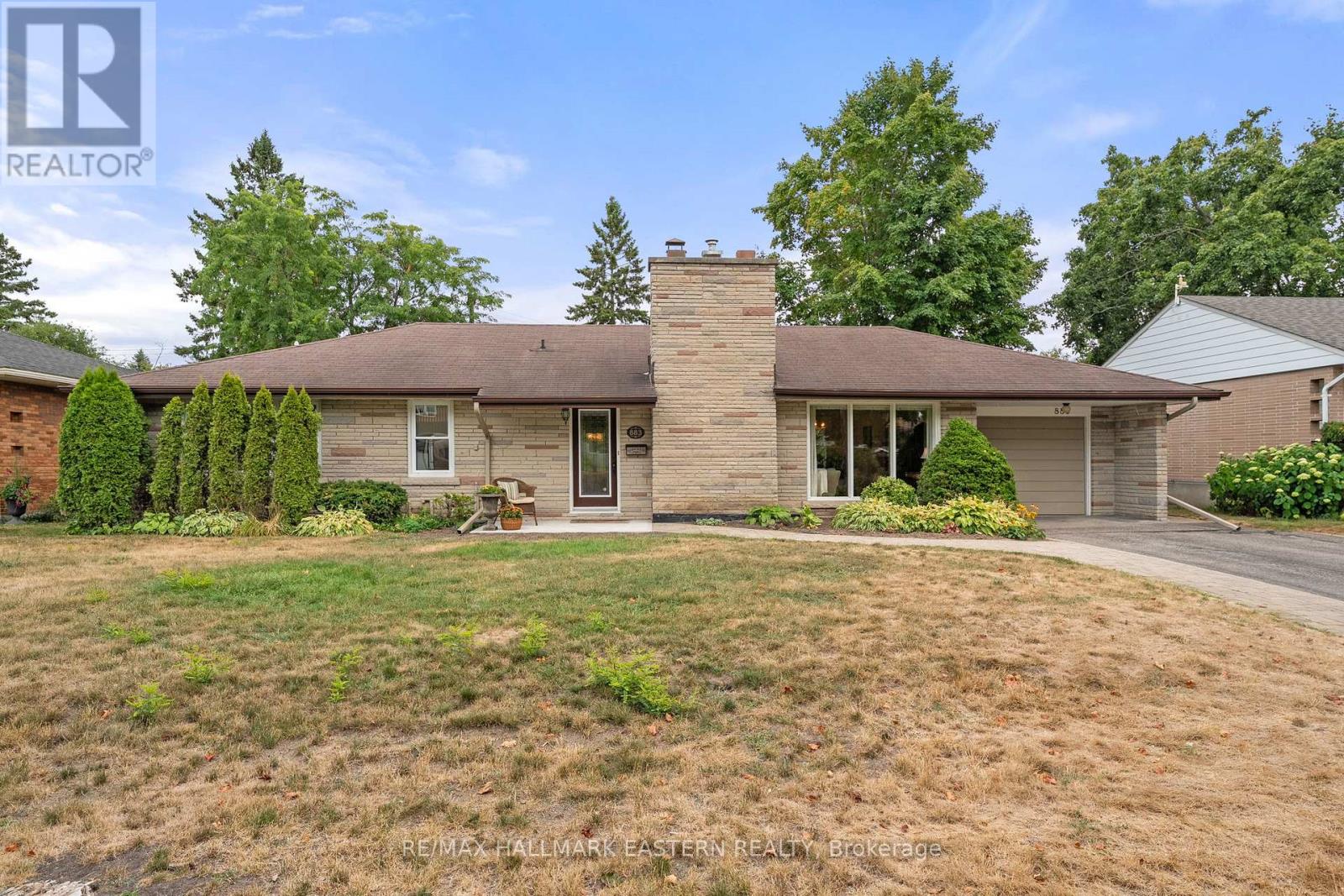 883 Kensington Dr Ward 2 Dr, Peterborough, ON K9J 6J8