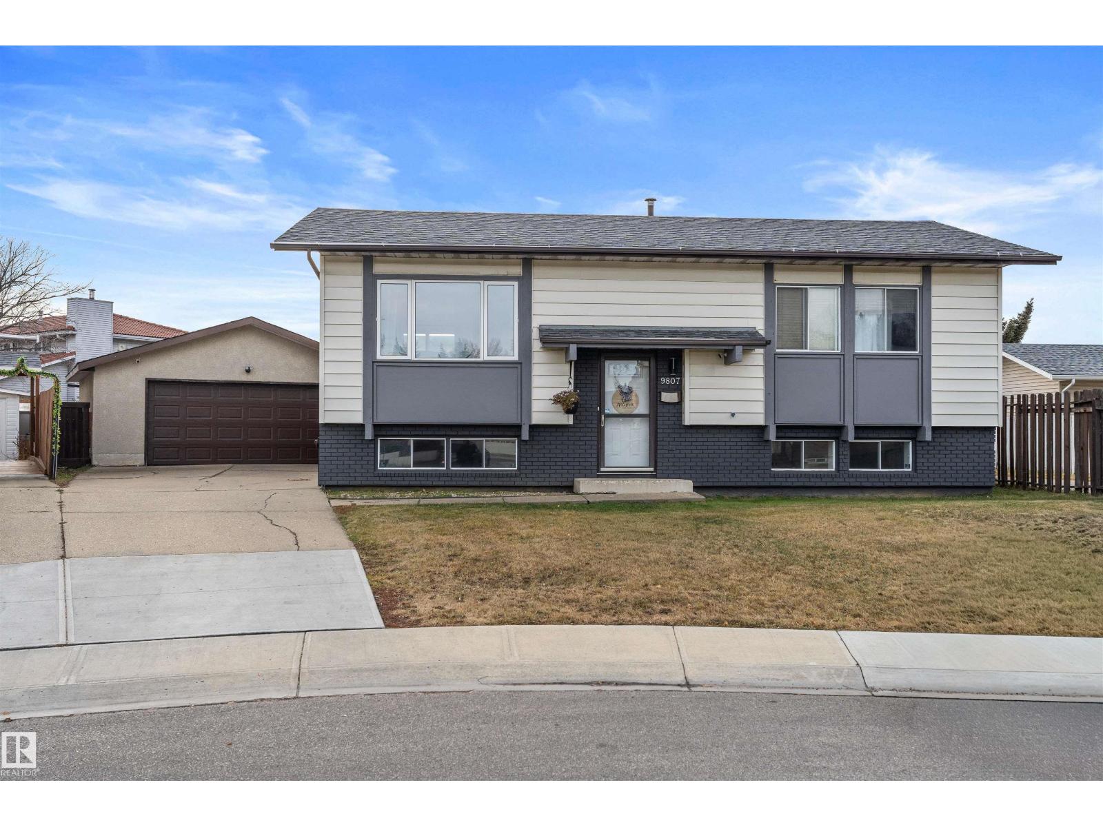 165 Av Nw Unit 9807, Edmonton, AB T5X 4Z1
