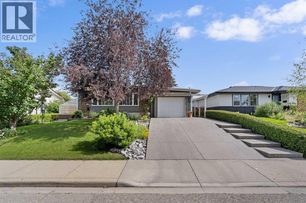 4440 Brentwood Grn NW, Calgary, AB T2L 1L4