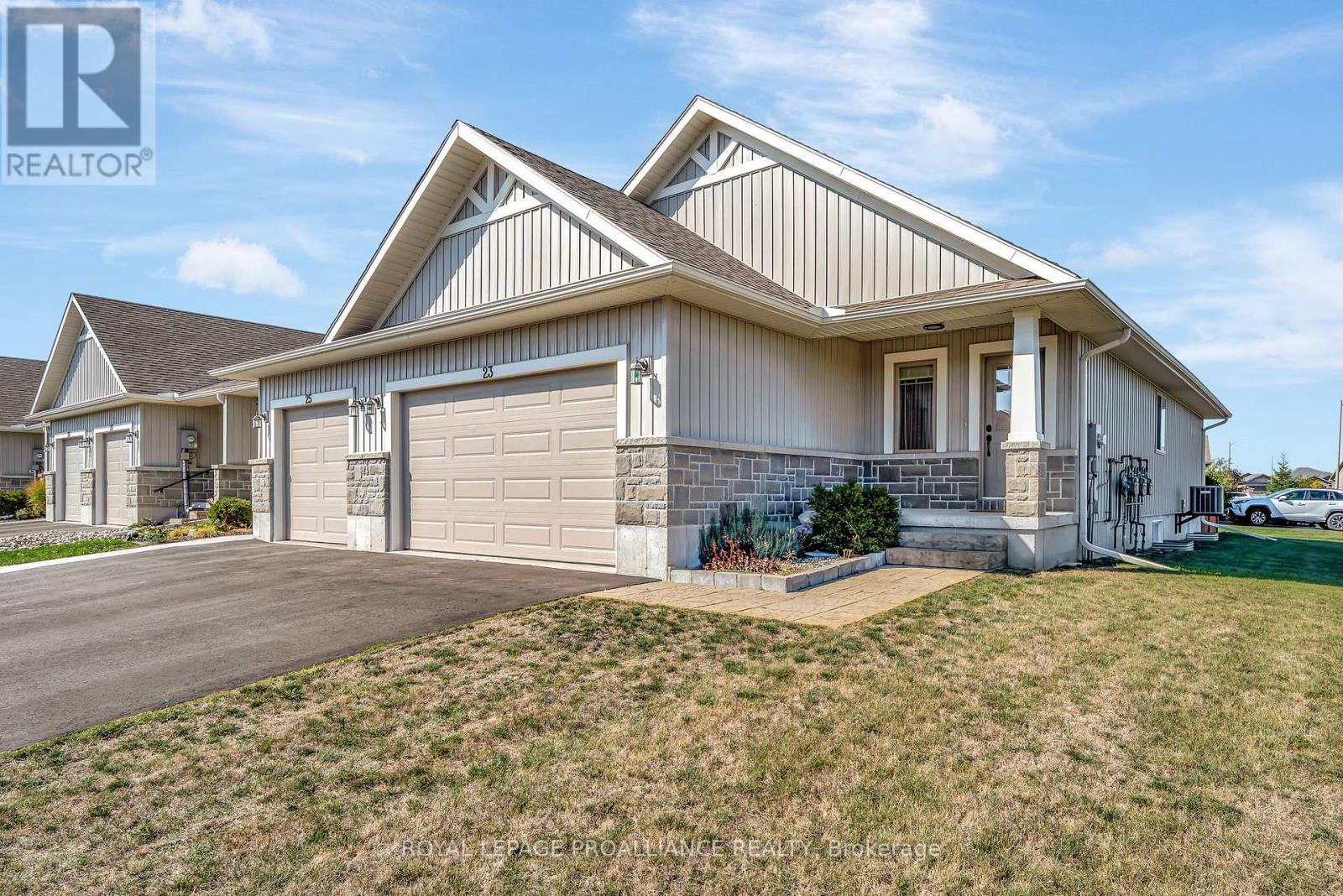 23 Chinook St, Belleville, ON K8P 0C6