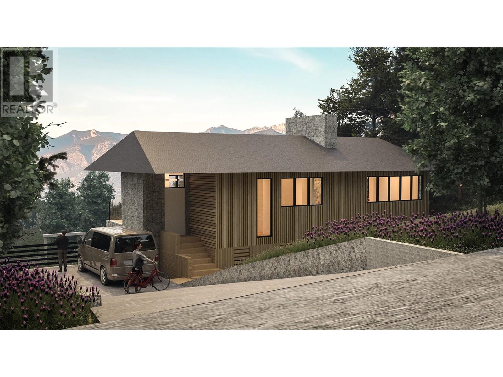 211 Pinetree Rd, Invermere, BC V0A 1K4